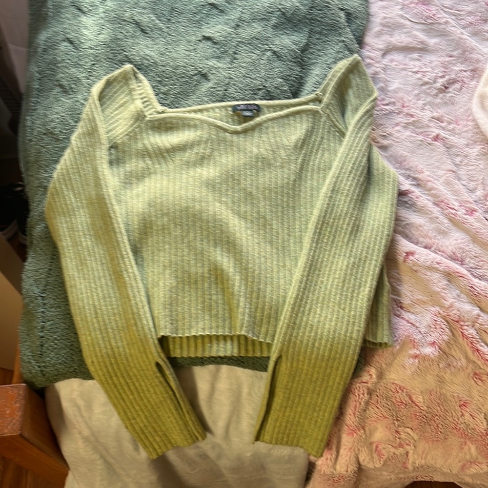 Green long sleeve BRAND NEW